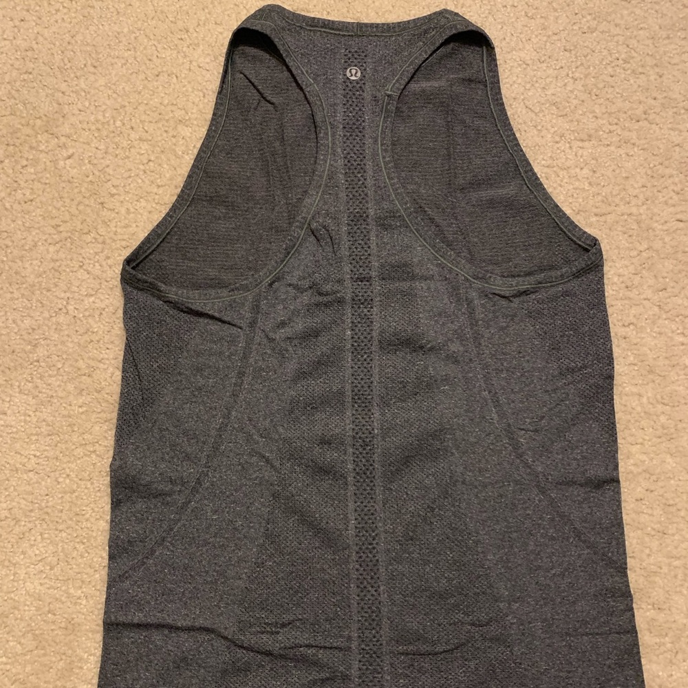 Lululemon Swiftly Tech Tank Top Size 6?